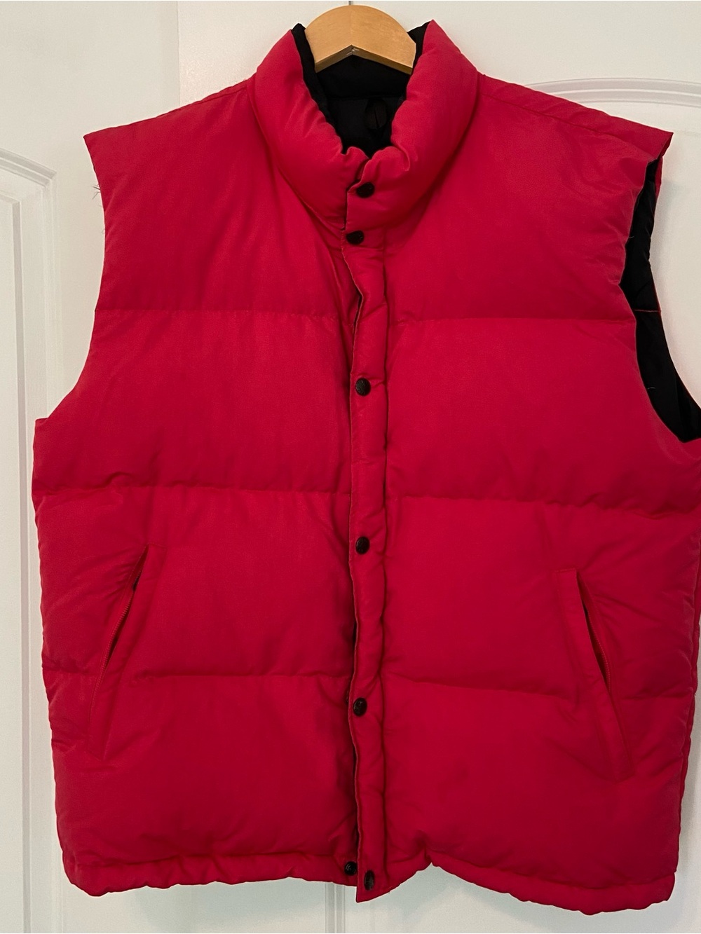 Vtg The North Face Down Puffer Vest Red
Size Large
